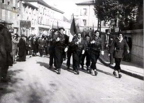 defile_11_nov_43_oyonnax.jpg